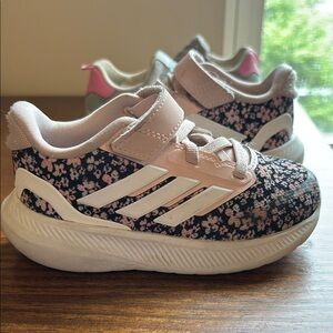 Kids’ Tennis Shoes – Size 8 – Adidas Runfalcon 3.0